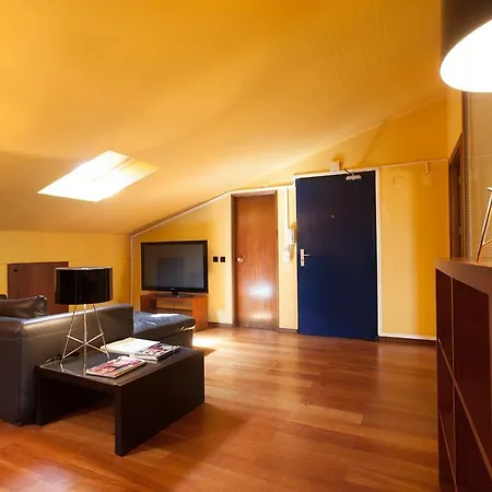 Bairro Alto Modern Two Bedroom Apartment * Lisbon